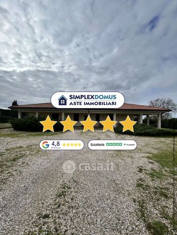 Villa in residenziale in Strada Pian di Tortora