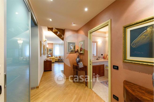 Appartamento in residenziale in Via Maria Melato 6