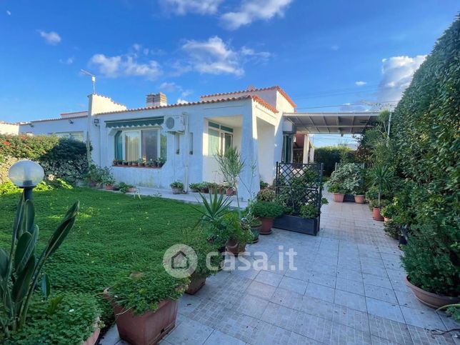 Villa in residenziale in Via delle Muse 32