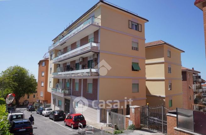 Box/posto auto in residenziale in Via XX Settembre 5