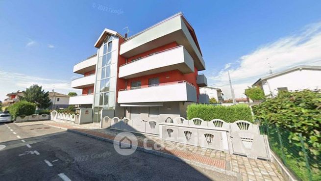 Appartamento in residenziale in Via Pasubio 2