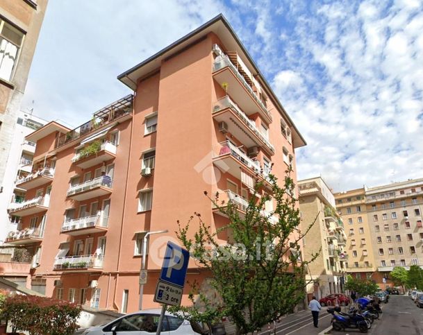 Appartamento in residenziale in Via Massaciuccoli 97