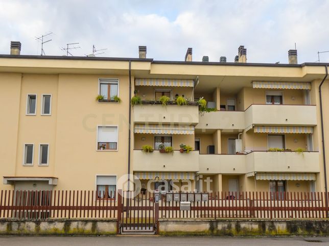 Appartamento in residenziale in Via Fratelli Bettili 50