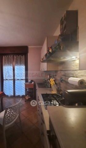 Appartamento in residenziale in Via Alfonsina Strada 3