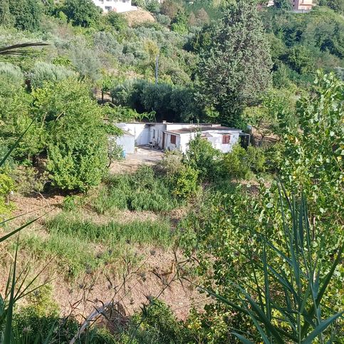 Terreno agricolo in commerciale in Via Casa De Rosa