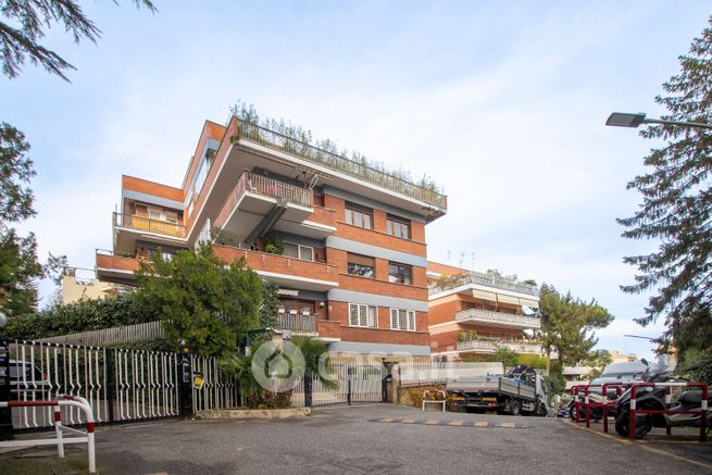 Appartamento in residenziale in Via Madesimo 29