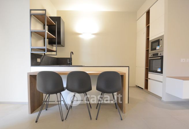 Appartamento in residenziale in Via Edmondo de Amicis 28