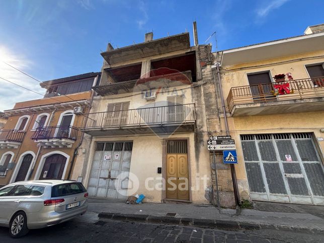 Casa indipendente in residenziale in Piazza Carlo Alberto 10