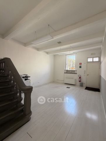 Ufficio in commerciale in Viale Belfiore