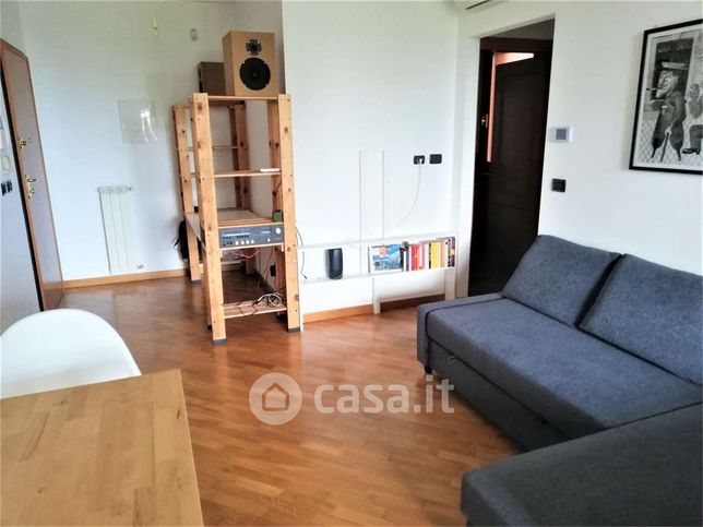 Appartamento in residenziale in Via Roberto Ago 50