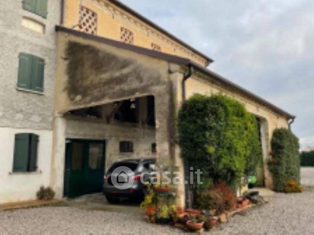 Appartamento in residenziale in Via Casenove 3