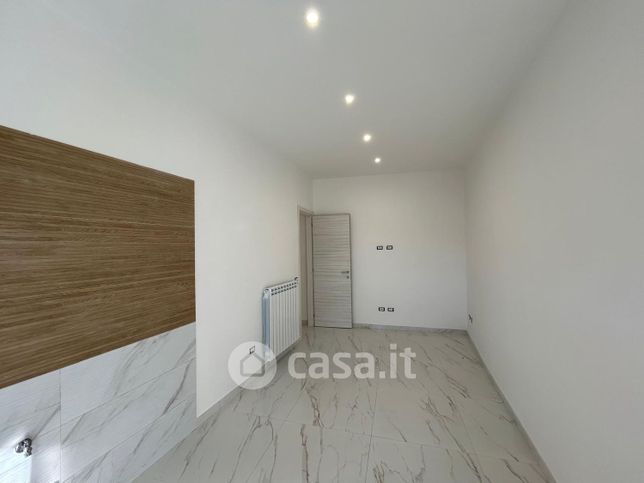 Appartamento in residenziale in Via Marano Pianura