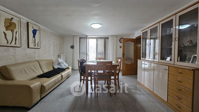 Appartamento in residenziale in Via Enrico Caruso