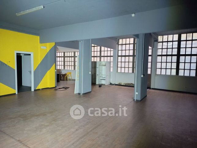 Capannone in commerciale in Via Amero Cagnoni 8