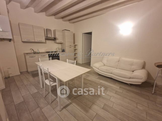 Appartamento in residenziale in Via San Tomaso 5