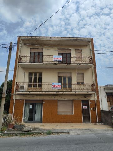 Casa indipendente in residenziale in Via Botteghelle 141