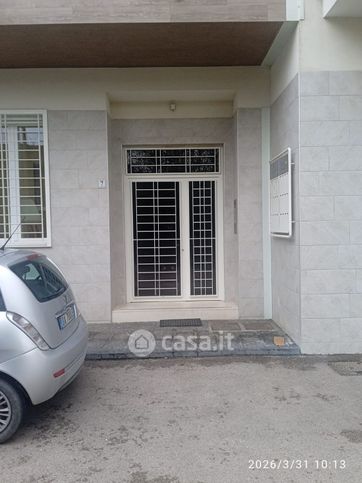 Ufficio in commerciale in Via Saviano