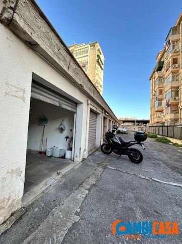 Box/posto auto in residenziale in Via Conte Federico 46