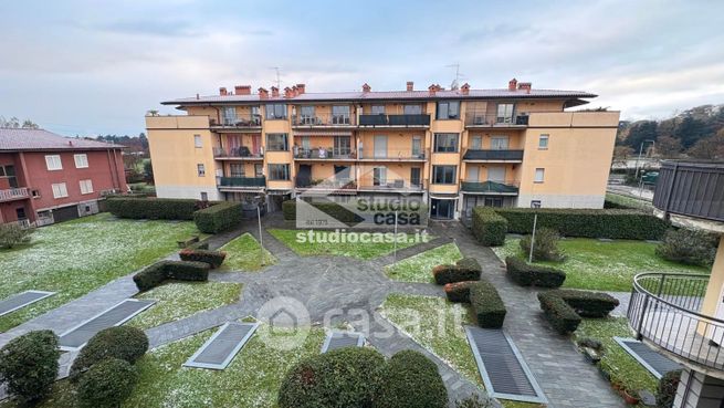 Appartamento in residenziale in Via Vallini 16