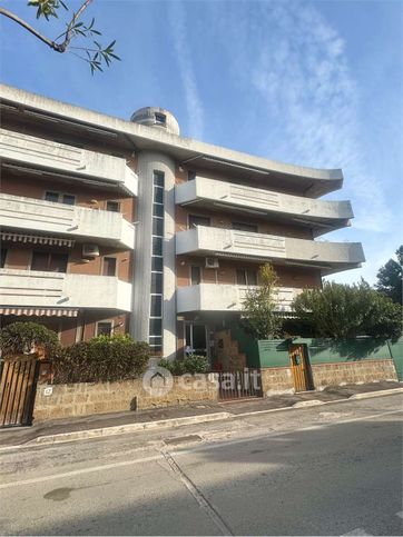 Appartamento in residenziale in Via Monte Amaro 12