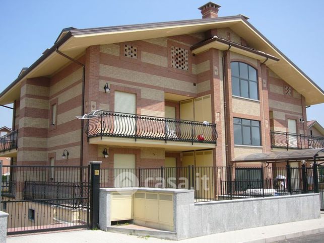 Appartamento in residenziale in Via Ticino 6