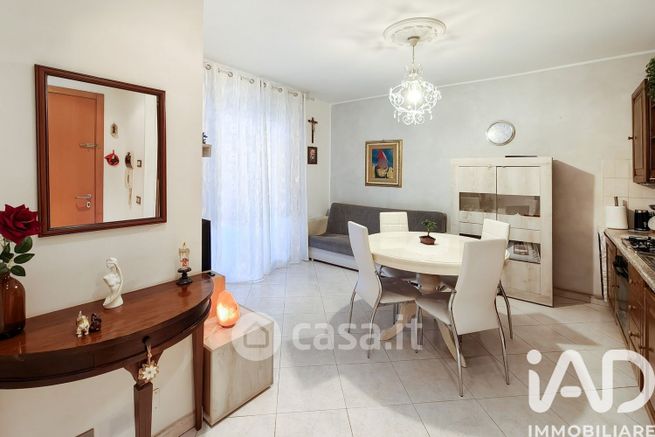 Appartamento in residenziale in Via Dante Alighieri 204
