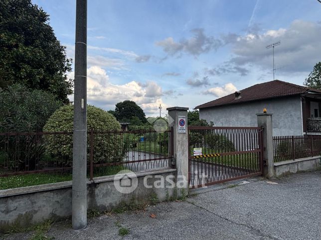 Box/posto auto in residenziale in Via Mazzè 18