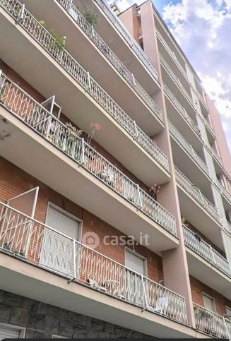 Appartamento in residenziale in Via Valentino Carrera