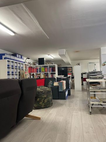 Ufficio in commerciale in Via Lorenzo Bartolini 39