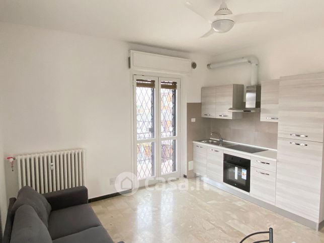 Appartamento in residenziale in Via Novara 161