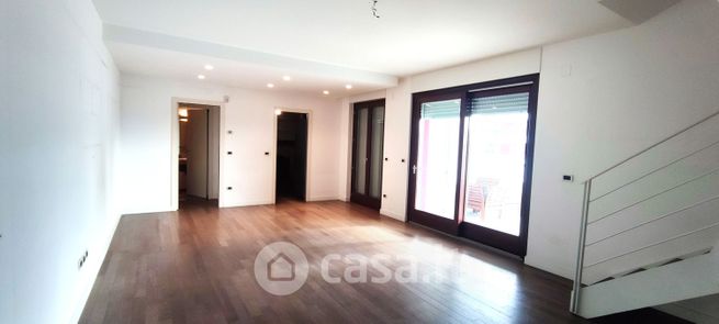 Attico/mansarda in residenziale in Via Raffaello Sanzio 7