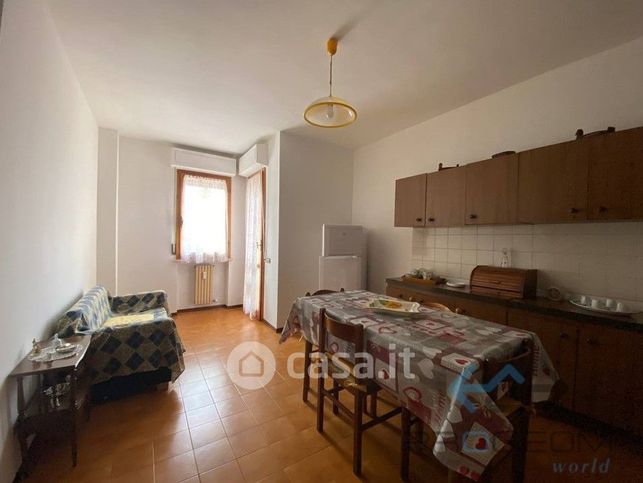 Appartamento in residenziale in Via Taddei 7