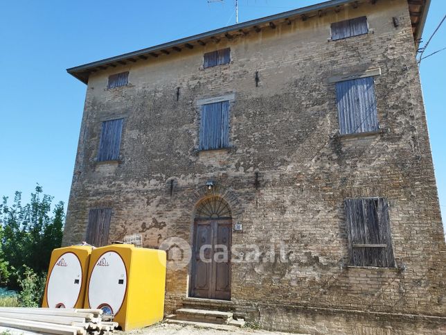 Rustico/casale in residenziale in Via per Puianello 35
