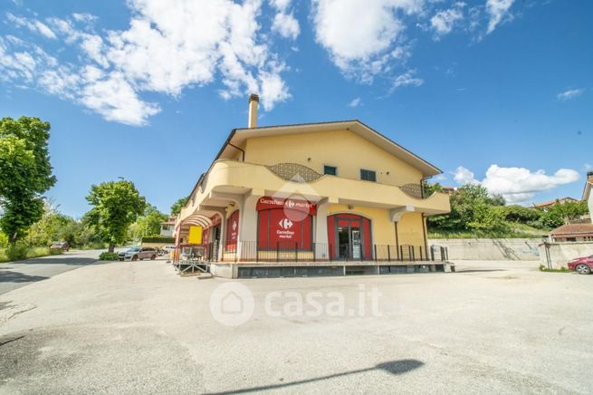 Box/posto auto in residenziale in Via Lambruschina 30
