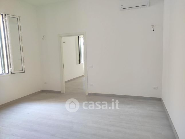 Appartamento in residenziale in Via di Leuca 227