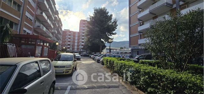 Garage/posto auto in residenziale in Largo Strasburgo 27