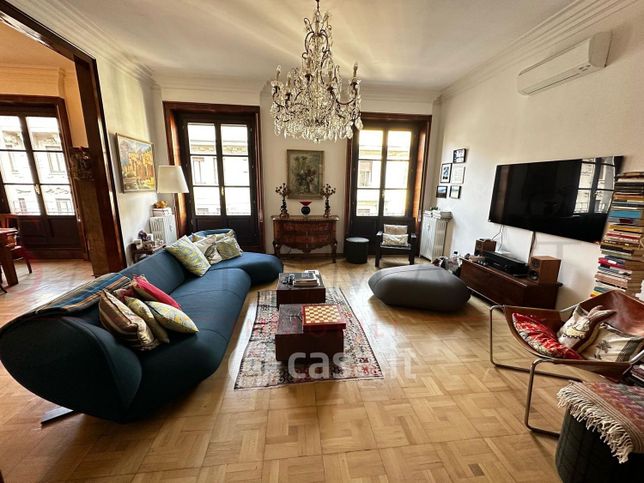 Appartamento in residenziale in Via Pietro Cossa