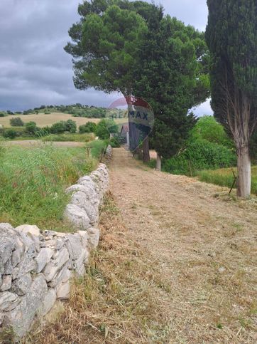 Terreno agricolo in commerciale in Via Archimede