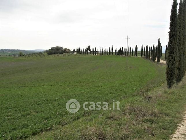 Terreno agricolo in commerciale in 