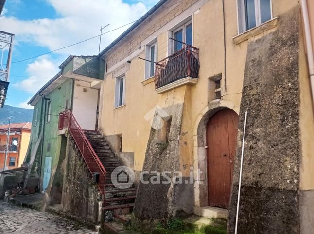 Casa indipendente in residenziale in Via Guglielmo Marconi 19