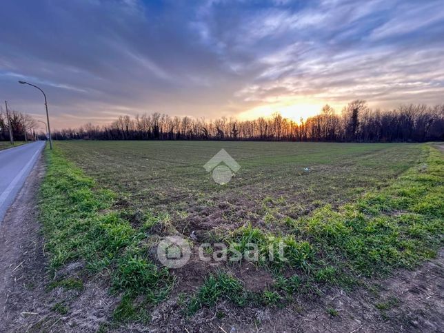 Terreno agricolo in commerciale in Via Cascina Rossino 1