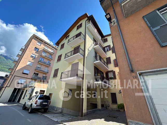 Appartamento in residenziale in Viale Tommaso Ambrosetti