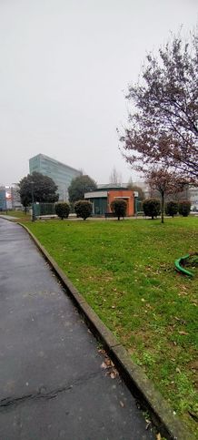 Garage/posto auto in residenziale in Via Eugenio Bellosio 6