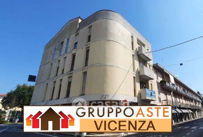 Appartamento in residenziale in Via G. Roi 22