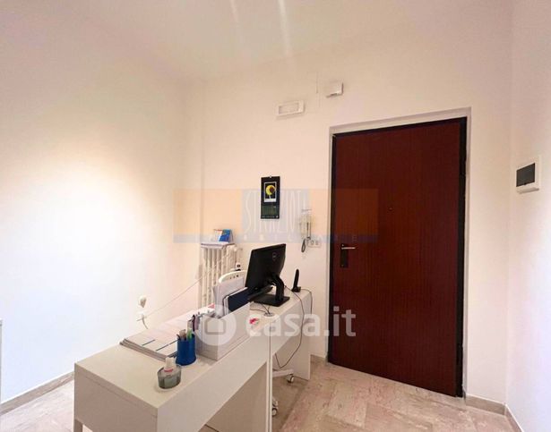 Ufficio in commerciale in Via X Marzo 110 /B