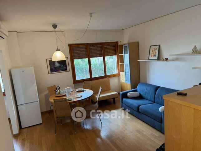Appartamento in residenziale in Via Stradella 83