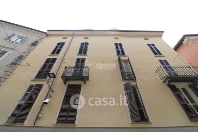 Appartamento in residenziale in Via Gian Battista Trona 1