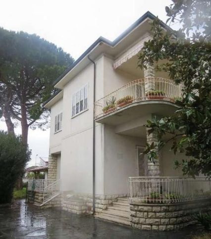 Appartamento in residenziale in Via Giuseppe Giusti 19