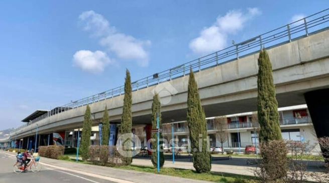 Garage/posto auto in residenziale in Corso Luigi Bazoli 12