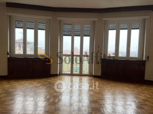 Appartamento in residenziale in Via Michele Lessona 13